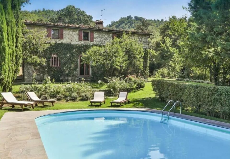 Holiday Home Swimming Pool