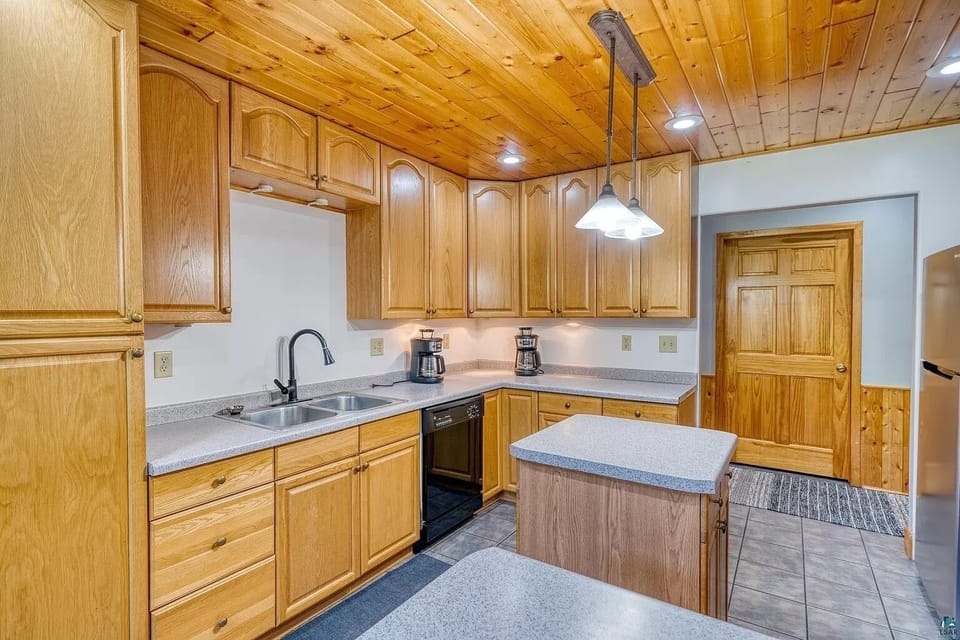 Kitchen with Island