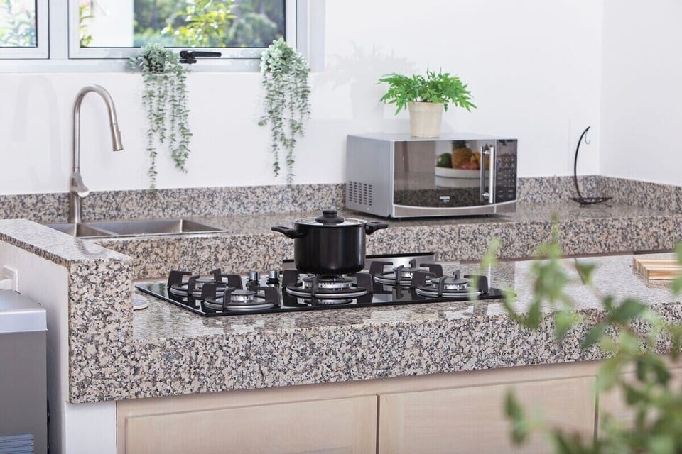 V31B Bella Vista  · Experience Beauty & Serenity at Villa Bella Vista (700)
