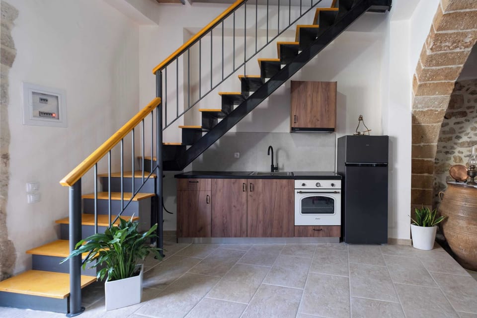 Well-Appointed Modern Kitchen
