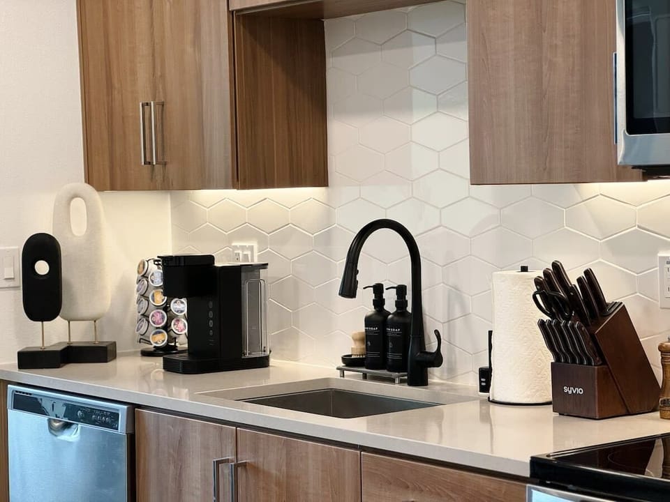 Fully equipped Kitchen, perfect for long-term stays.