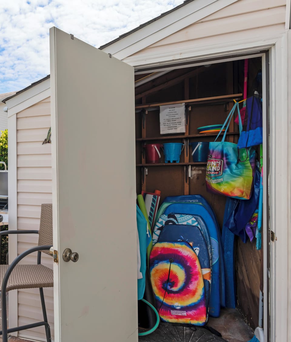 beach closet