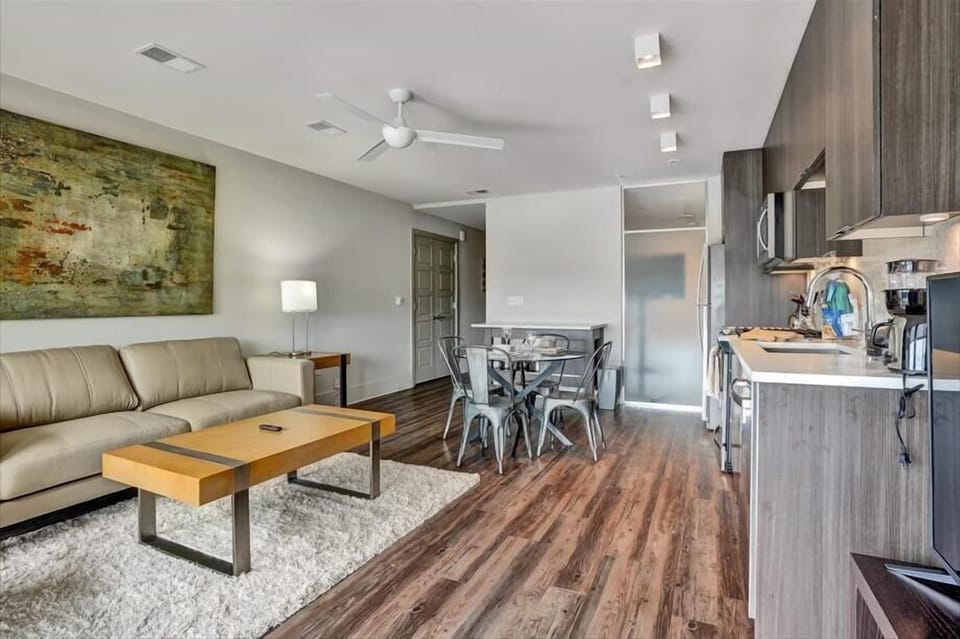 Buckhead Atlanta 2 Bedroom Living Room