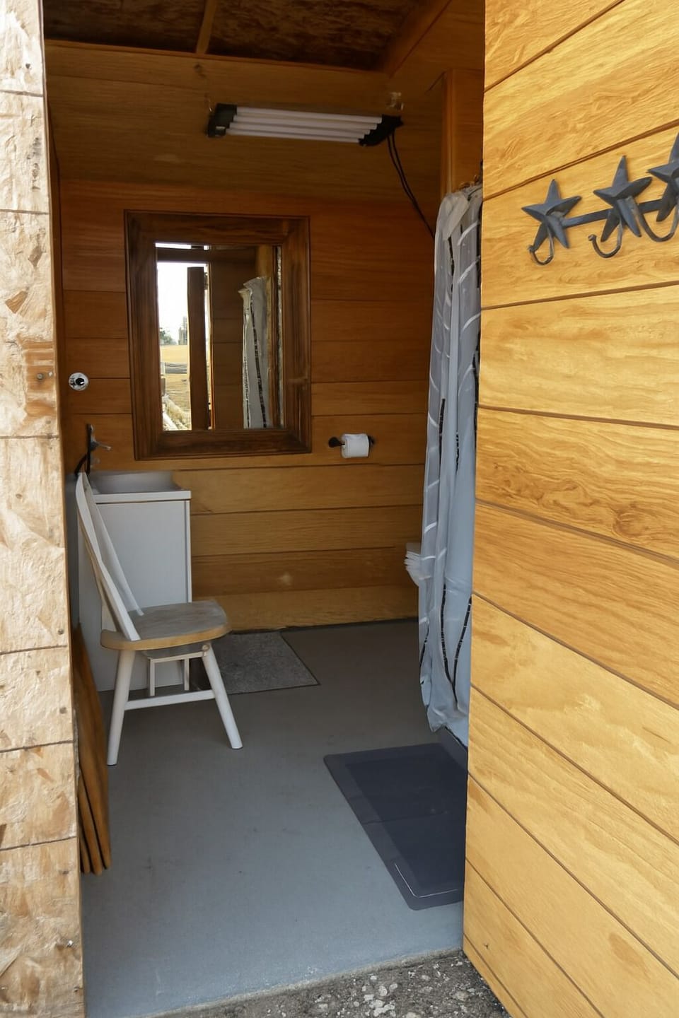The ranch bathroom setup for your glamping comfort.