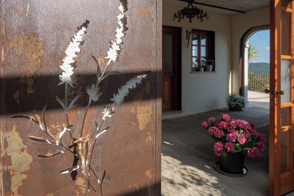 Common area (corridors, hall)