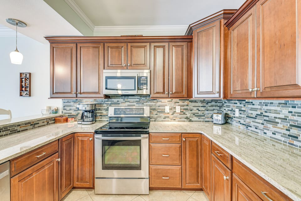 Kitchen | Drip Coffee Maker | Refrigerator | Dishwasher | Toaster