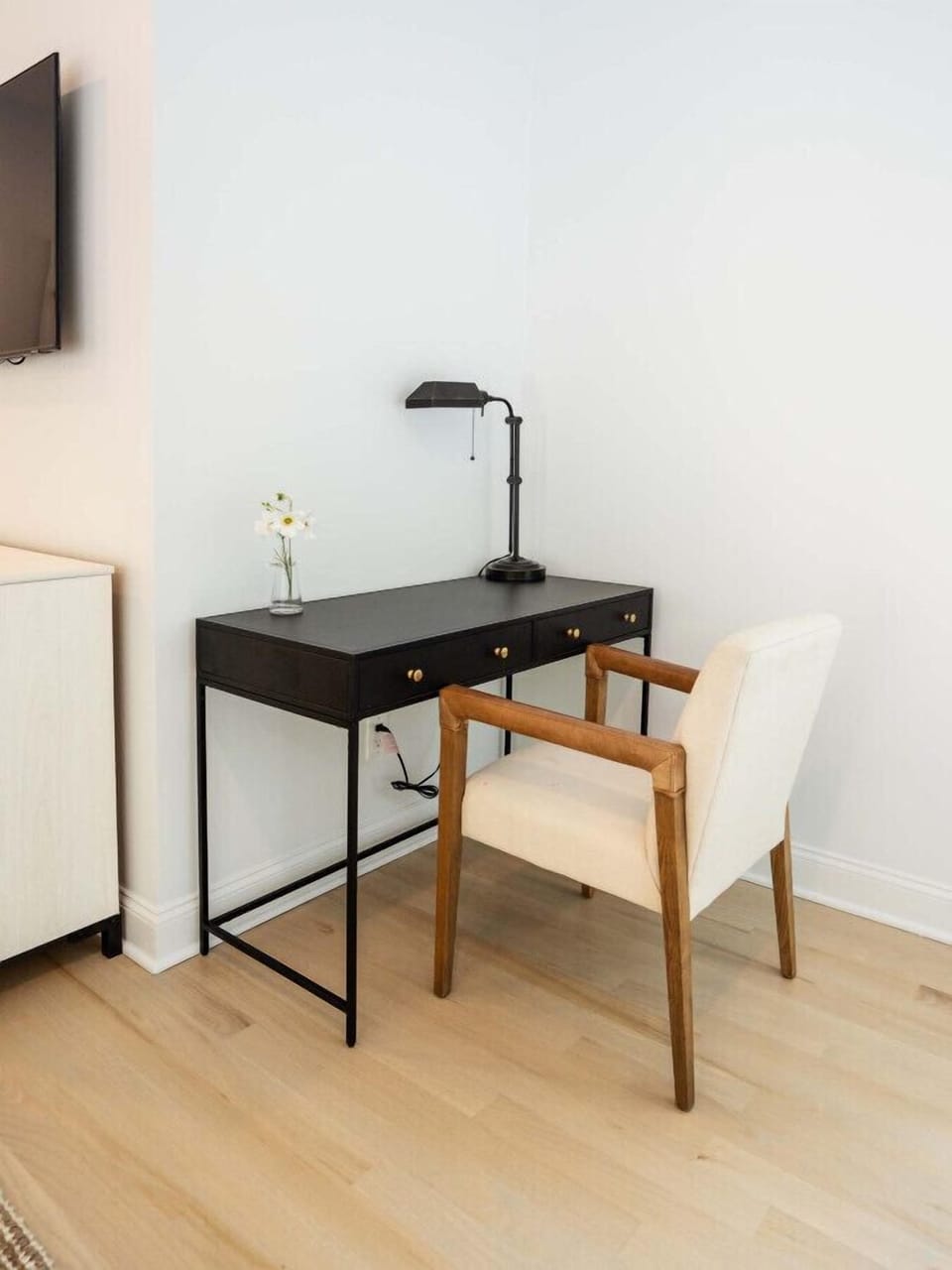 Bedroom 3 - Desk