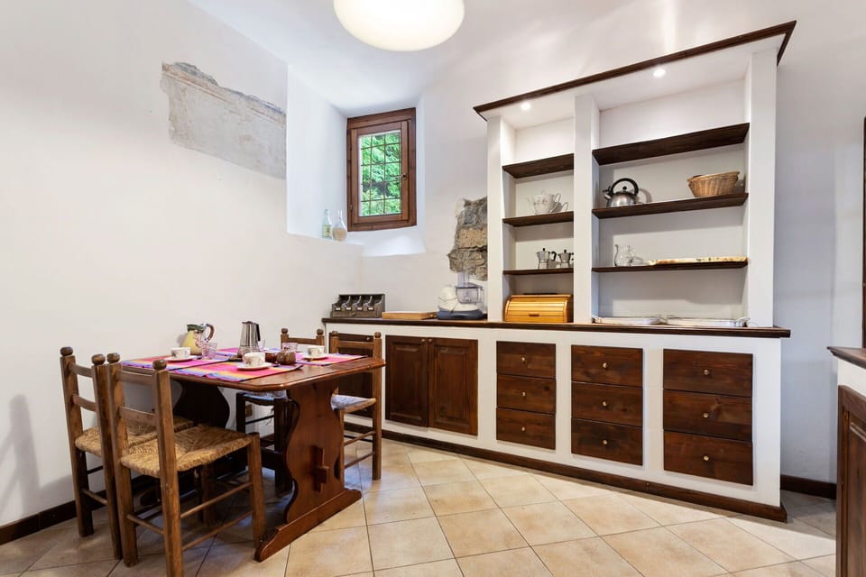 Dining Room, Food, Kitchen