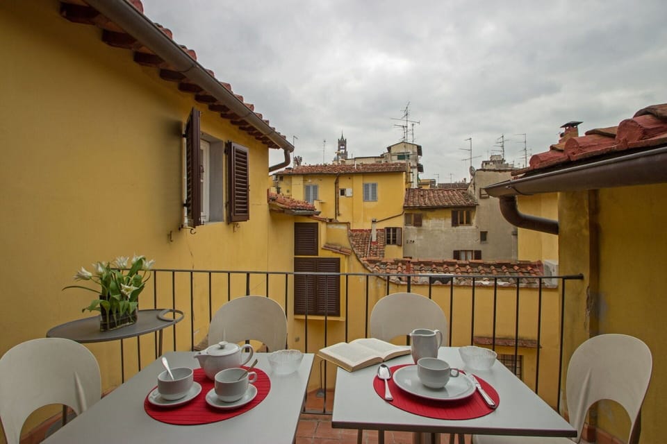 Balcony / Terrace / Patio