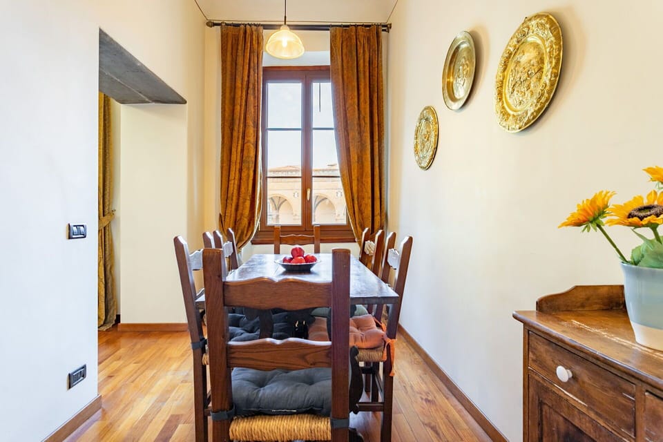 Dining Room, Kitchen