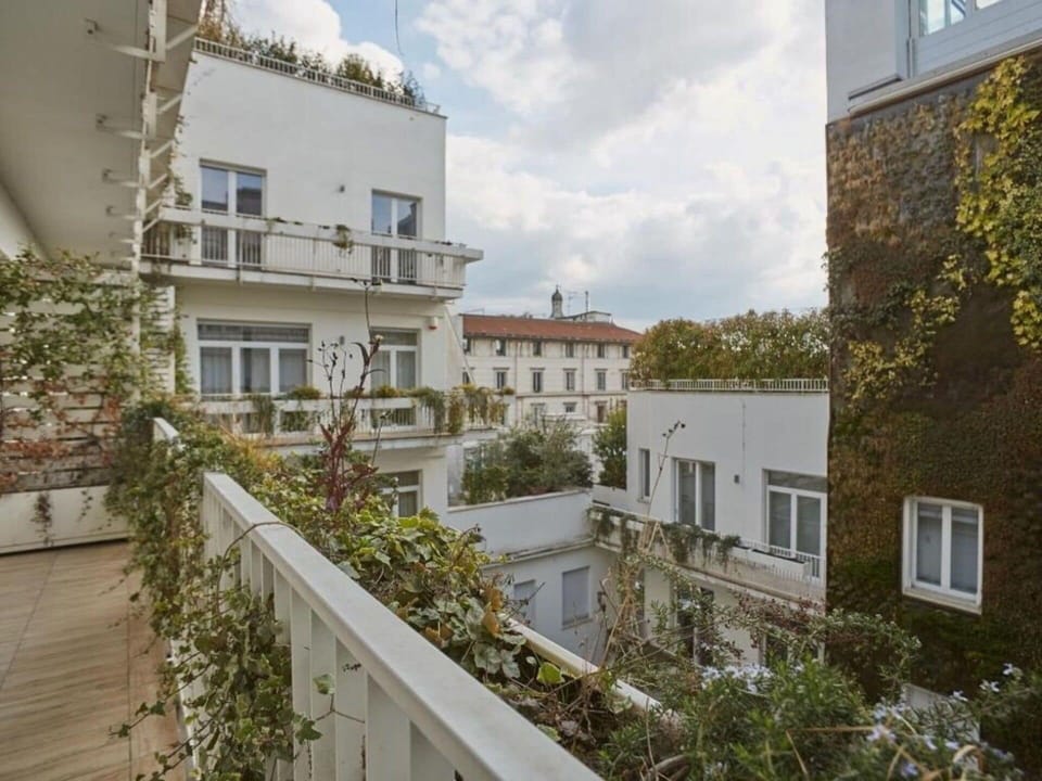Balcony / Terrace / Patio