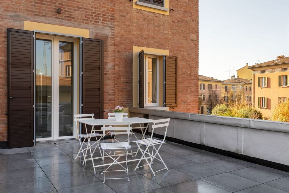 Autumn, Balcony / Terrace / Patio