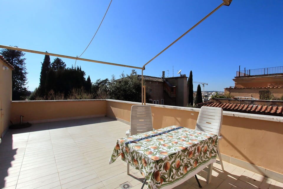 Balcony / Terrace / Patio