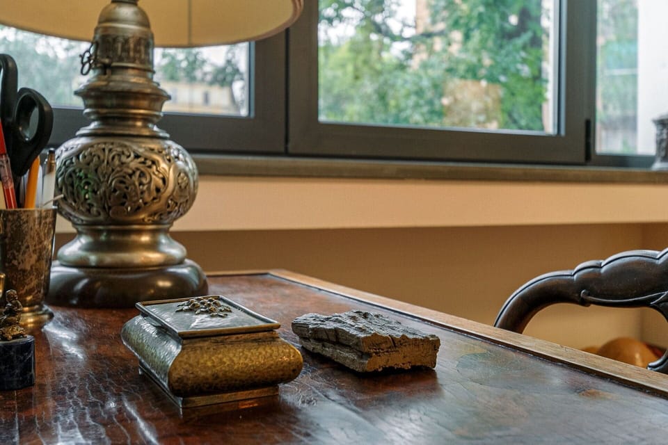 Living Room, Room Detail