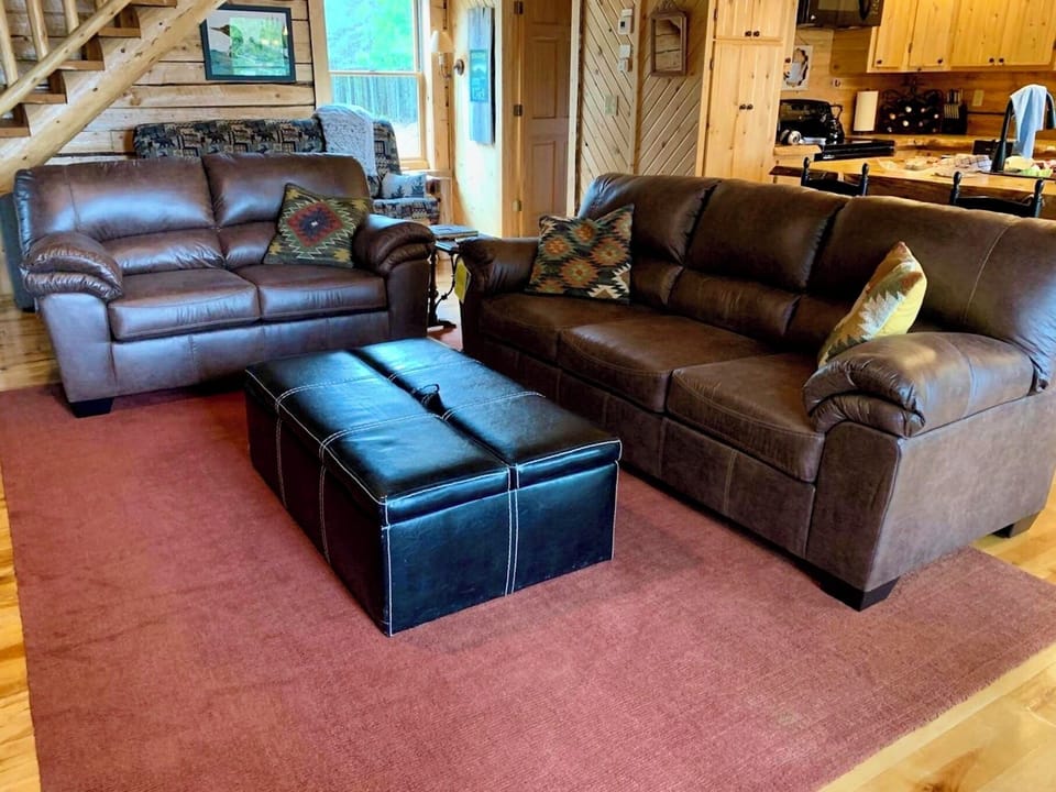 Loon Loft with The Loonlet Vintage Camper on Drummond Island (4488)