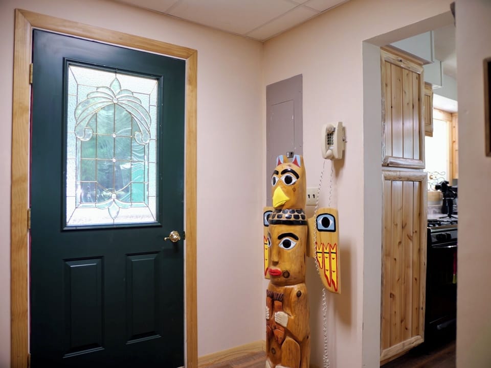 Russian Embassy on Drummond Island (3677)