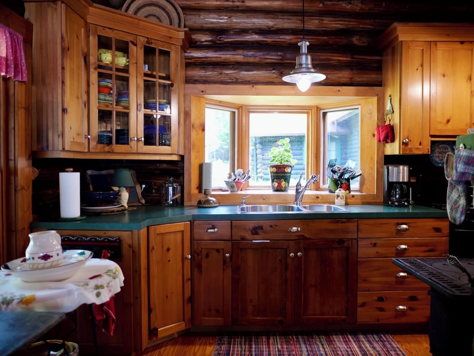 Limerance Lodge on Drummond Island (3337)