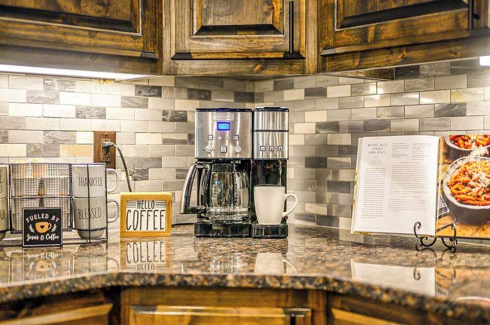 Don’t miss the coffee bar – fresh pods, drip coffee, sugar & creamer all included. ☕