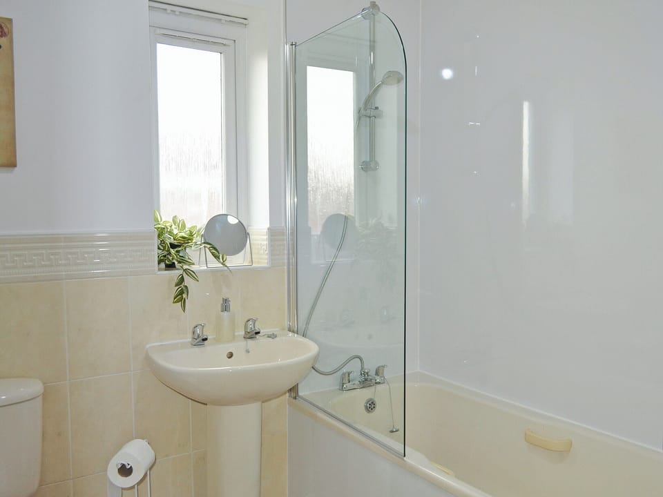 Bathroom | The Townhouse, Gainsborough, near Lincoln