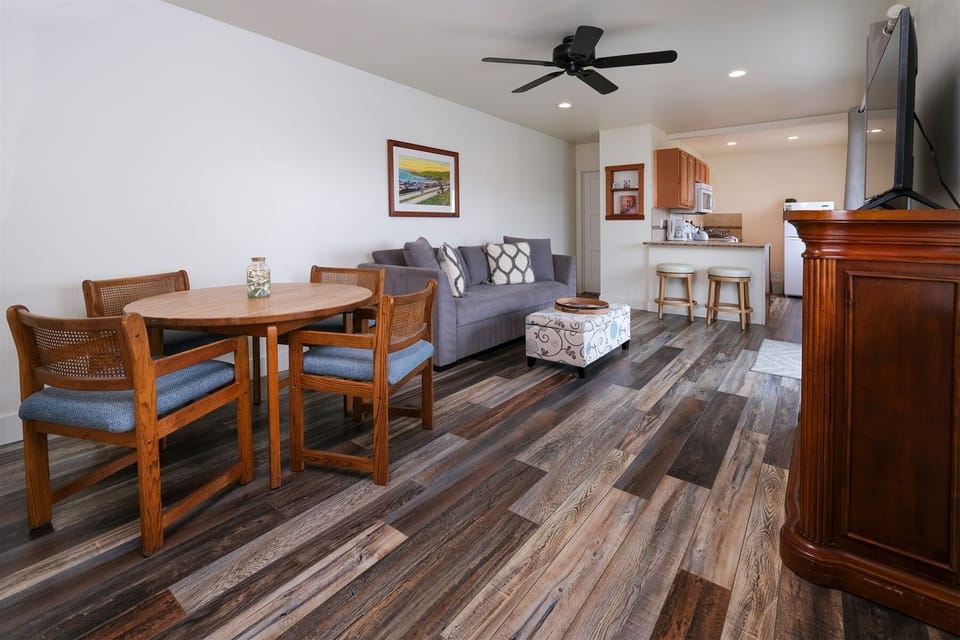 Dining table with seating for 4