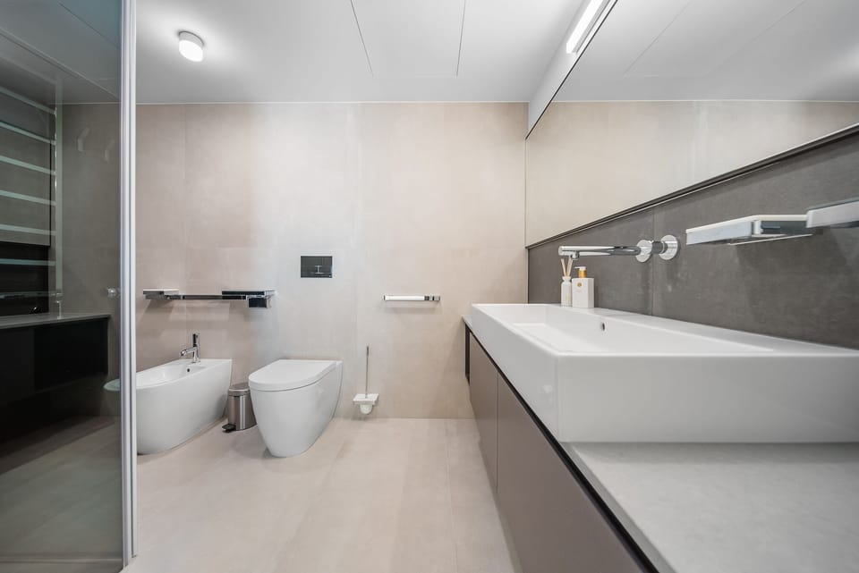 Ground floor bathroom