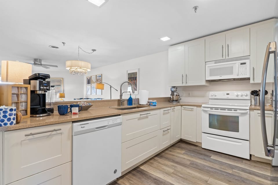 Kitchen Counter Area and Serving Bar
