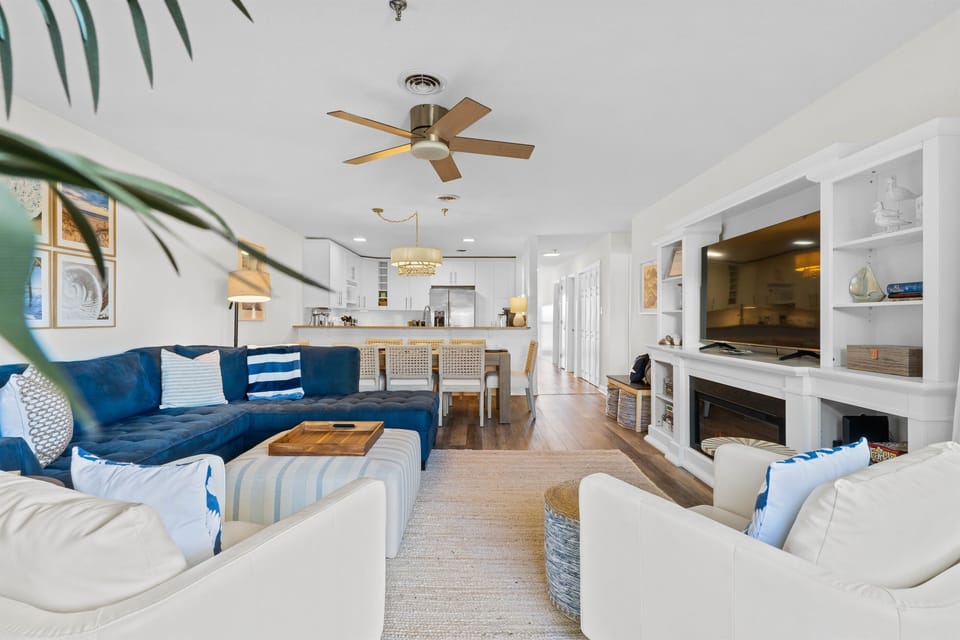 Living and Dining Room Combination