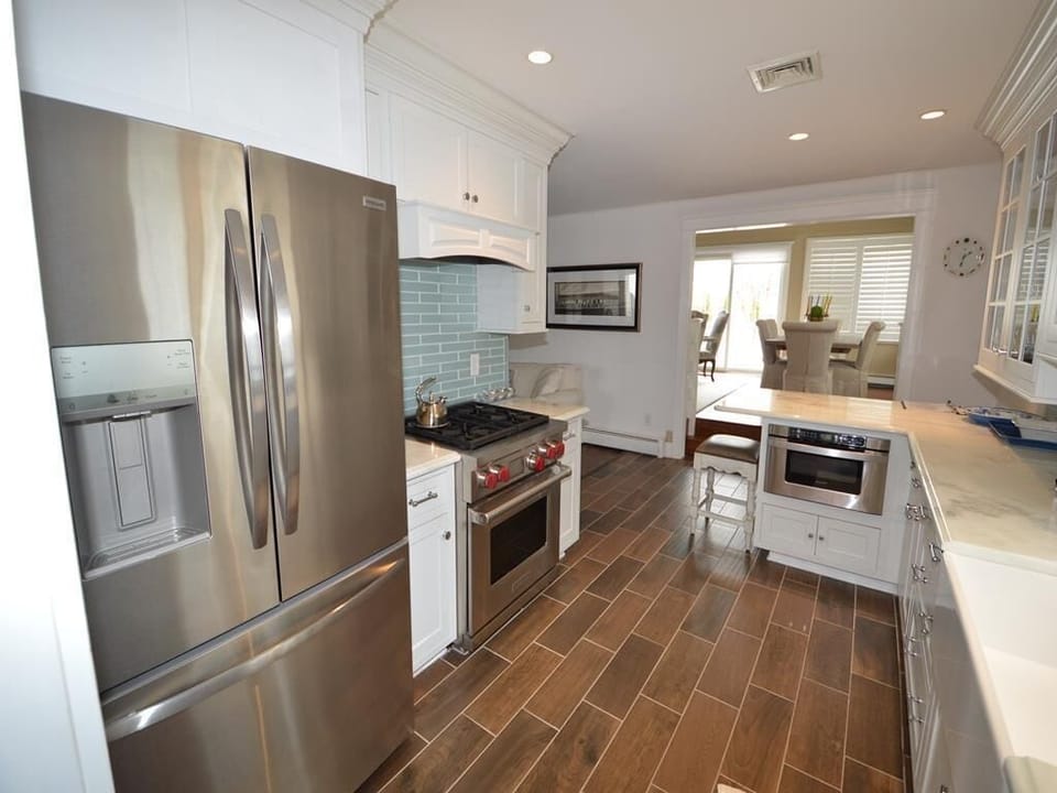 Modern kitchen