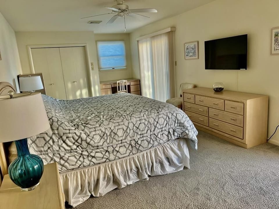 TV in primary bedroom, plus work area