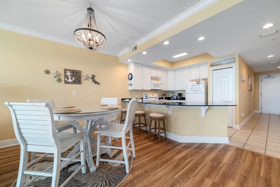 Dining area with bar seating