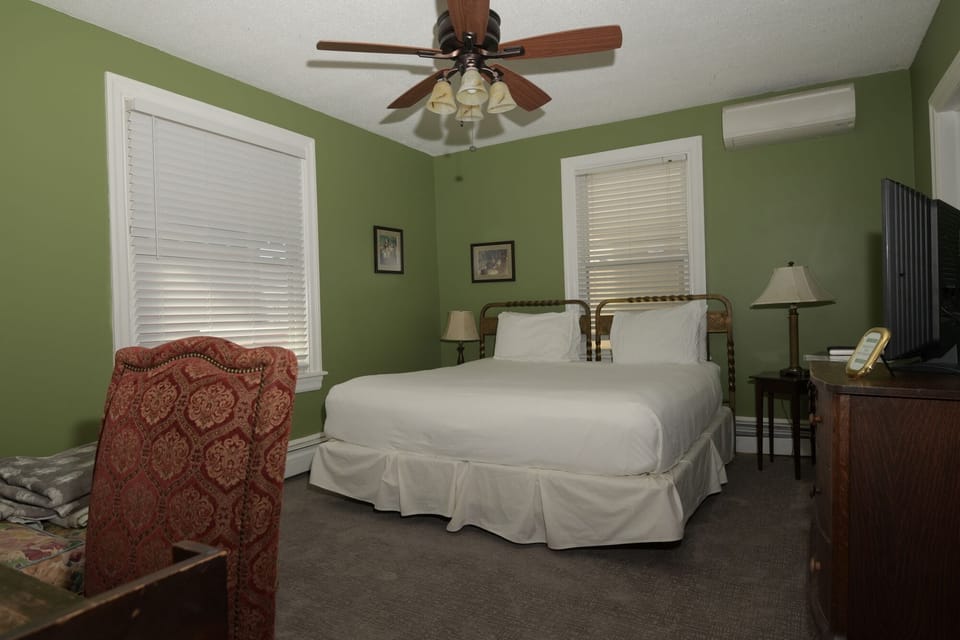 Room 4