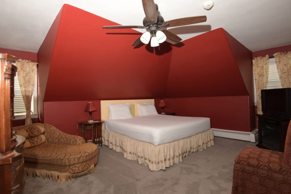 Room 8