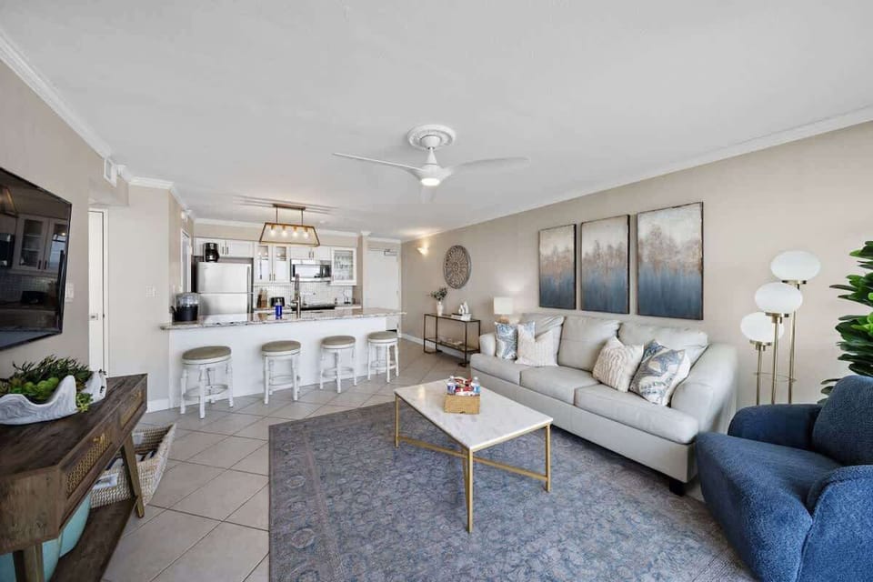 3-web-or-mls-Seawall Blvd Wide-61