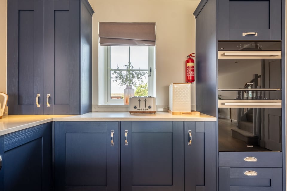 Ground floor: Stylish kitchen with modern appliances
