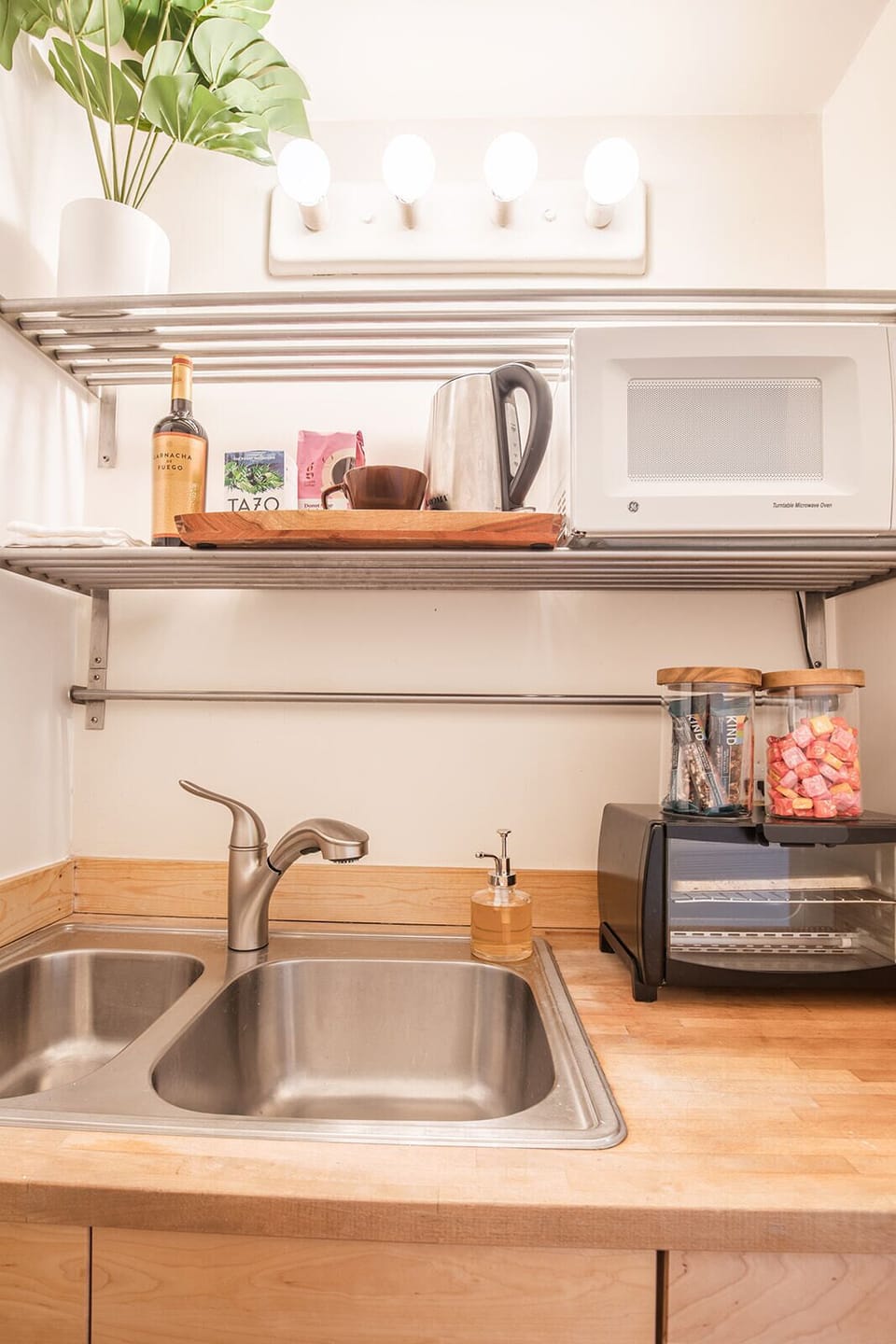 Kitchenette
