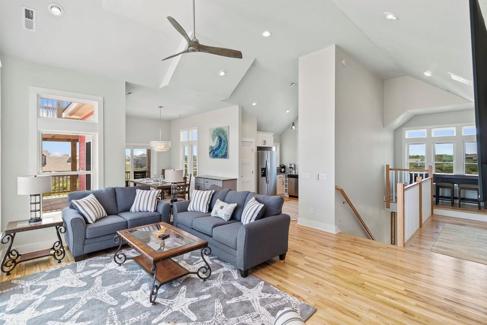 Top Level Living Area