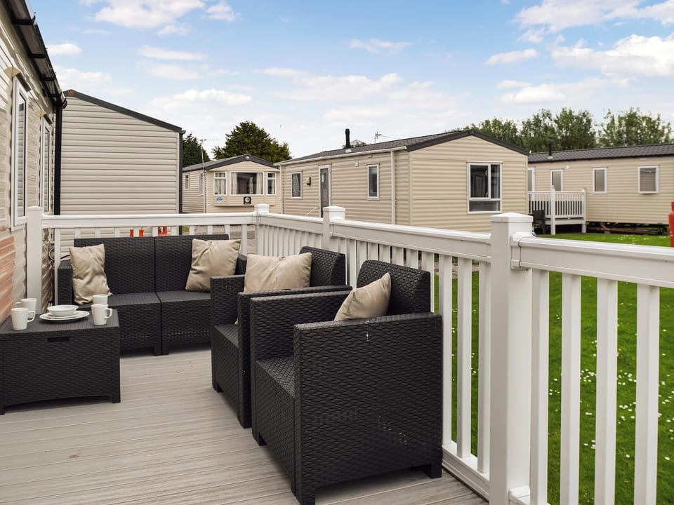Terrace | Marton Mere, Blackpool