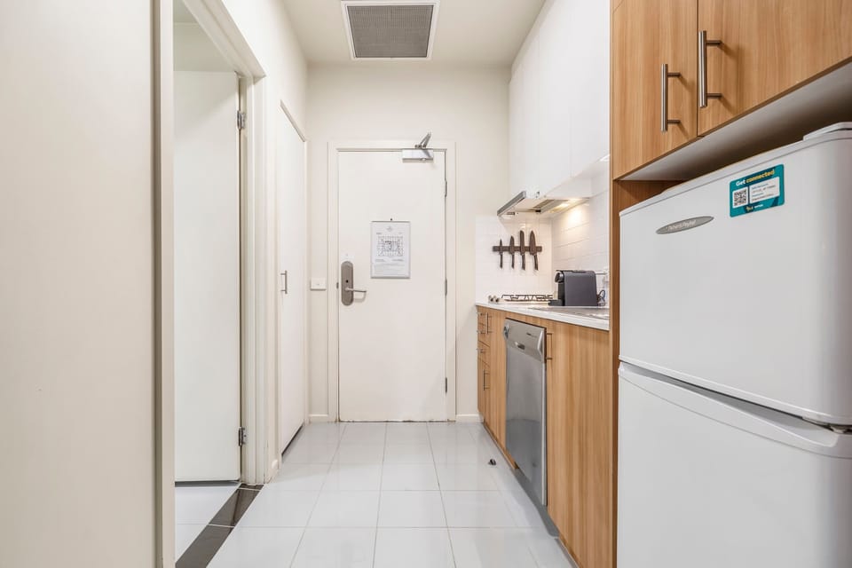 Bright and modern kitchenette right at the entrance