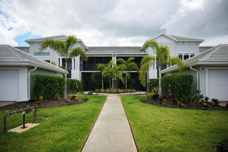 Front of Condo. Paradise Palms is a ground floor unit.