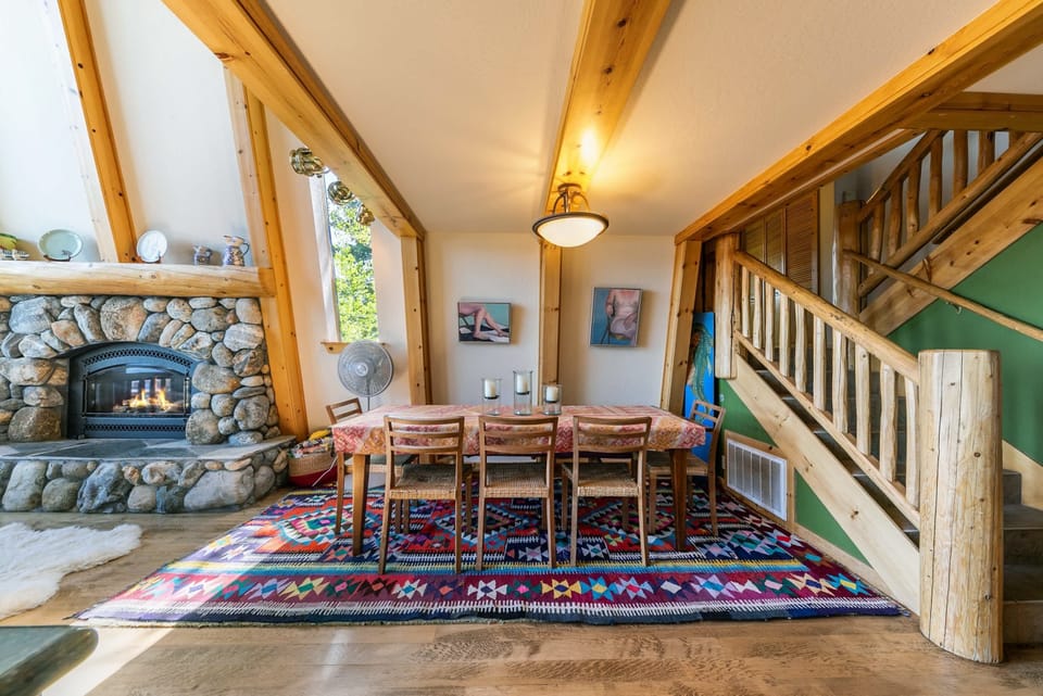Gather with your group at the dining table where you will find seating for 9
