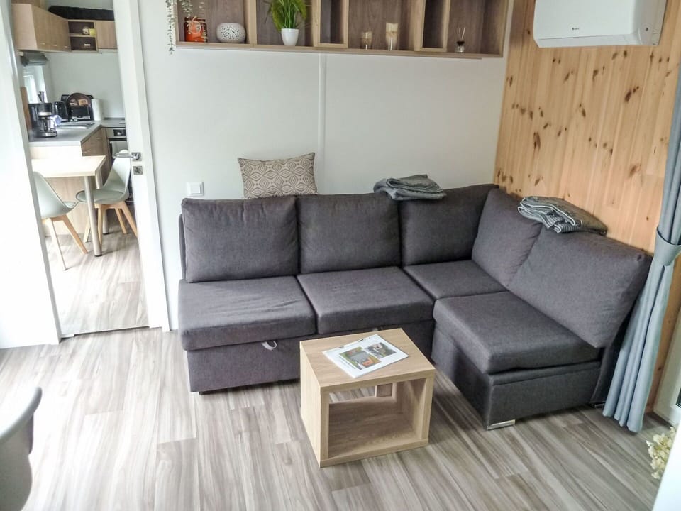 Couch, Property, Furniture, Table, Wood, Studio Couch, Flooring, Floor, Living Room, Rectangle