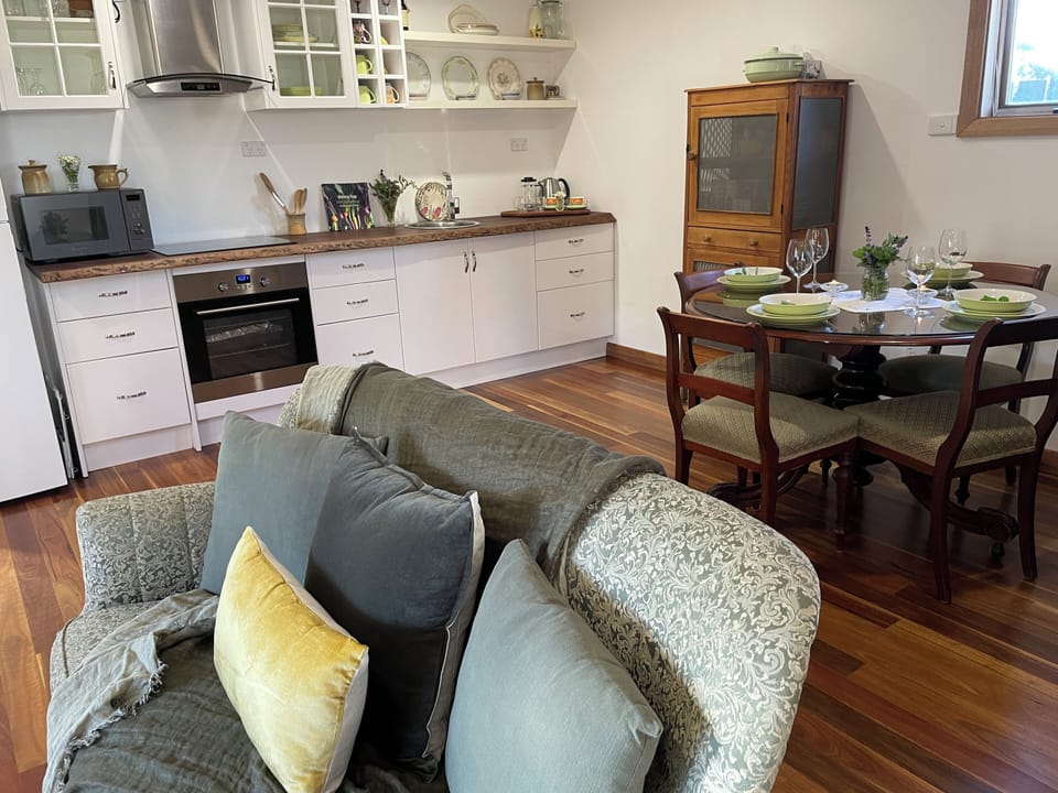 Peppercorn Cottage Kitchen Dining
