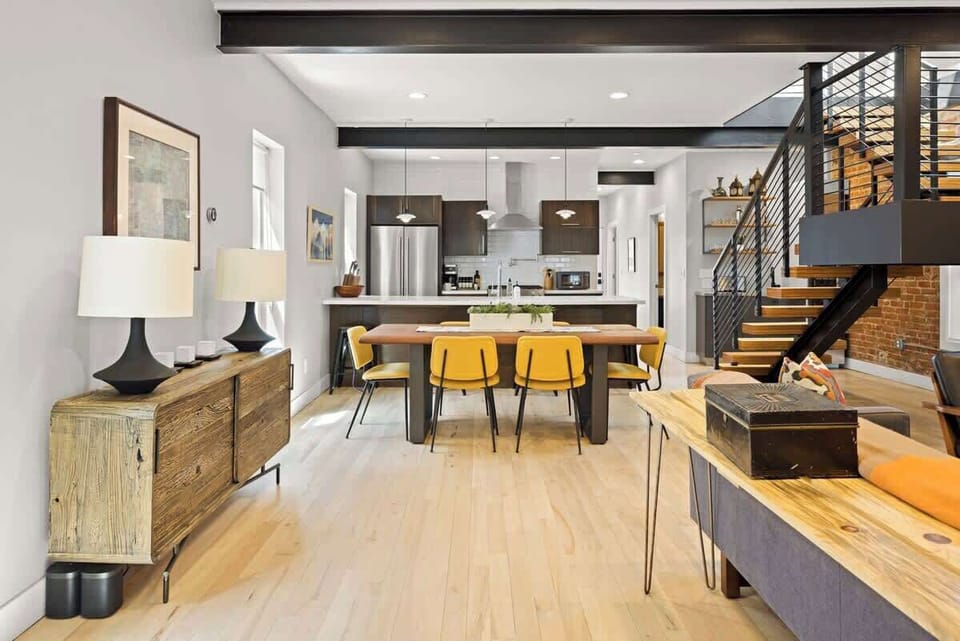 Entryway into living and dining areas