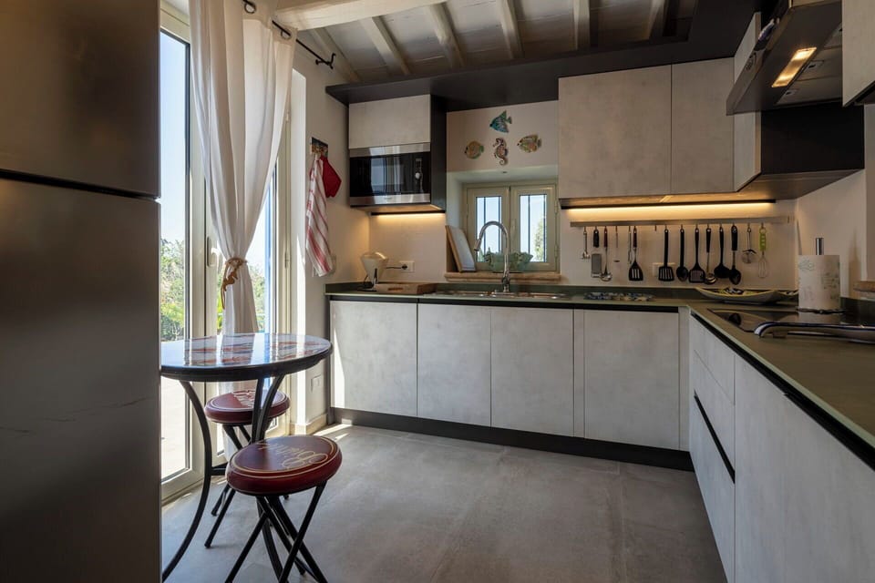 Autumn, Kitchen, Spring, Summer