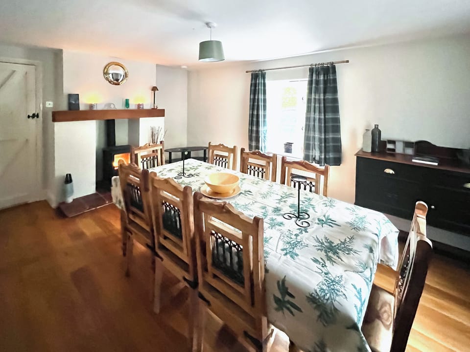 Dining Area | Sandy Toes Cottage, Eastmoor