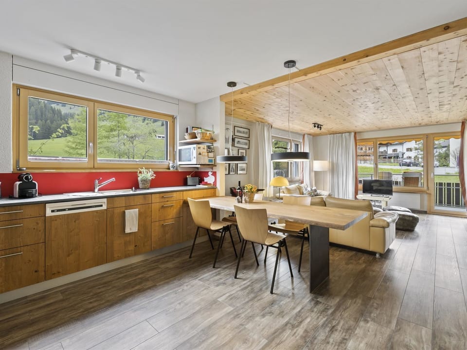 Kitchen / Dining Room