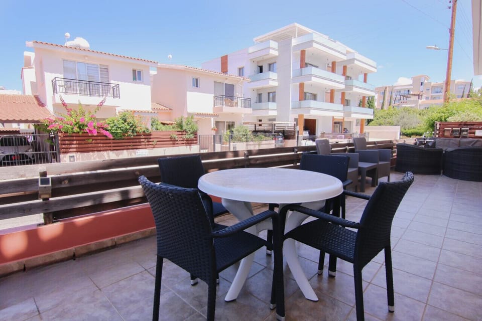 Sunny Balcony!
