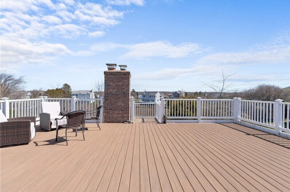 Second floor deck