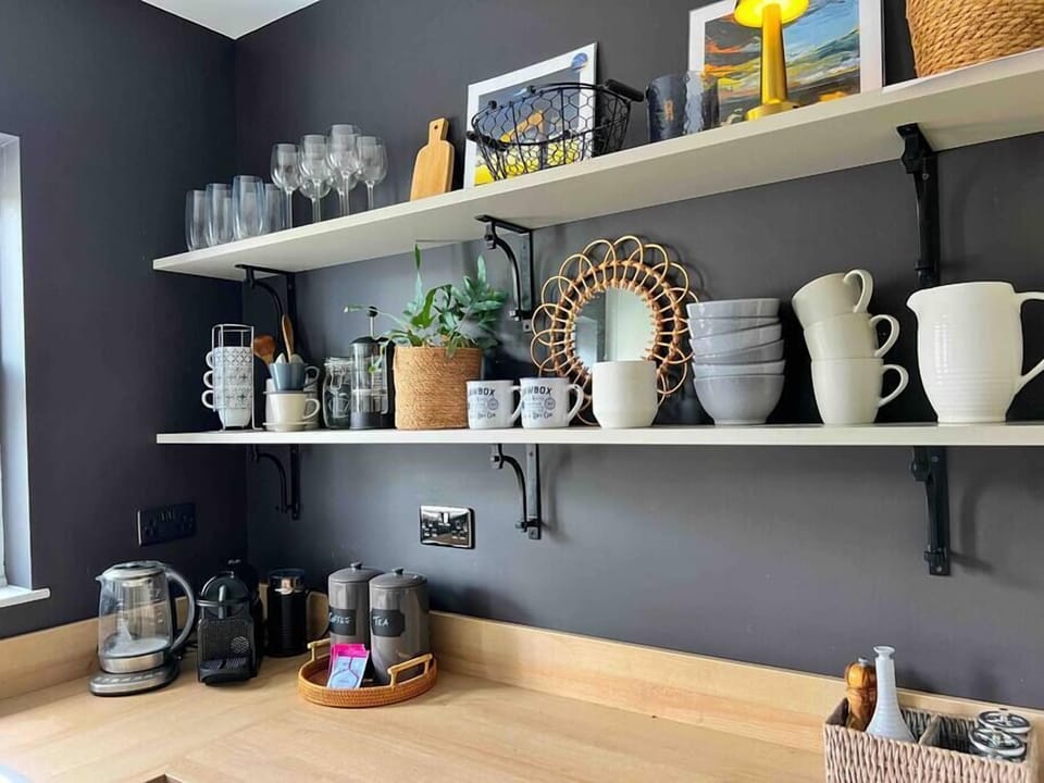 Kitchen shelving 