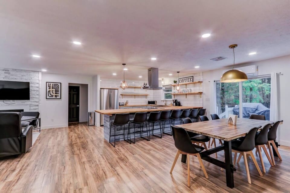 Open Concept Kitchen, Dining & Living